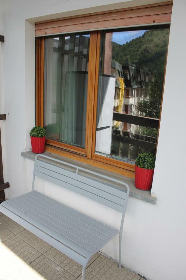Relax Holiday Colle Colle Sestriere Buitenkant foto